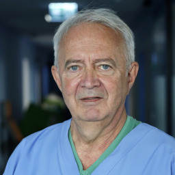 dr. Borbola József portré