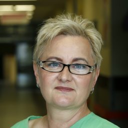 Szentesiné Kucserka Zsuzsa portré