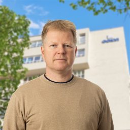 Dr_Simon_Gabor.jpg