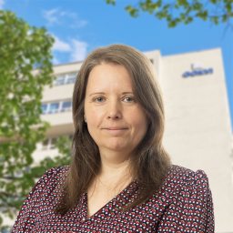Lacsni_Deutsch_Katalin.jpg