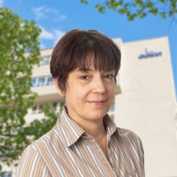Szokene_Ila_Andrea.jpg