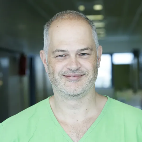 dr. Fésüs Gábor portré
